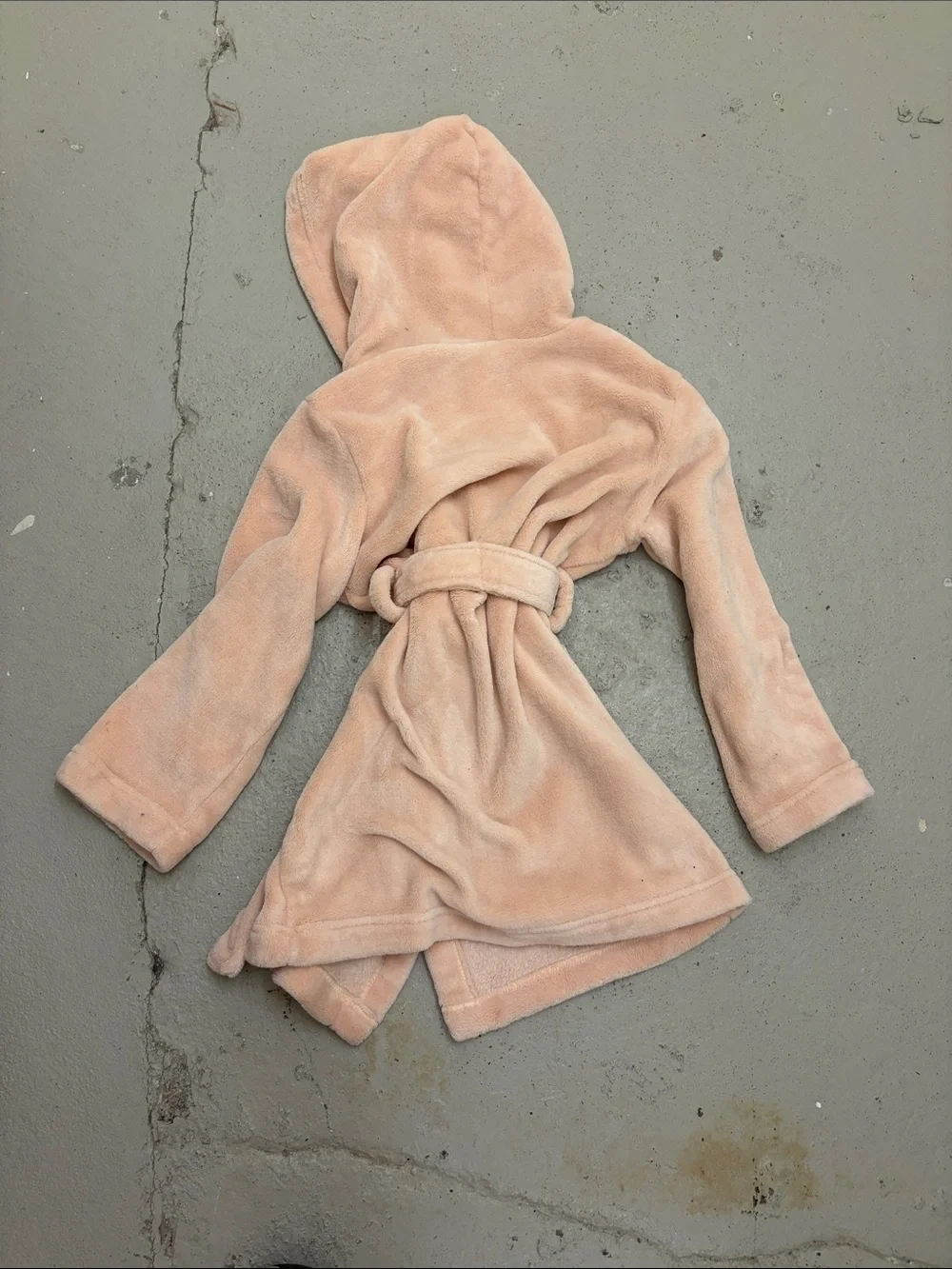 Old Navy Plush Hooded Robe in Pale Pink Cream